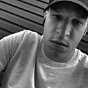 Знакомства: Евгений, 23 года, Челябинск