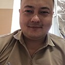 Знакомства: Влад, 33 года, Элиста