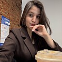 Знакомства: Камила, 19 лет, Екатеринбург