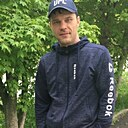 Знакомства: Илья, 33 года, Владивосток