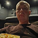 Знакомства: Илья, 35 лет, Москва