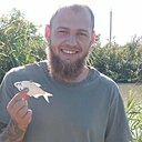 Знакомства: Евгений, 24 года, Крымск