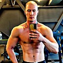 Знакомства: Антон, 28 лет, Елабуга