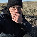 Знакомства: Максим, 21 год, Караганда