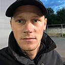 Знакомства: Юра, 32 года, Новомосковск