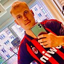 Знакомства: Максим, 32 года, Кировград