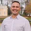 Знакомства: Денис, 41 год, Гатчина