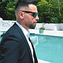 Знакомства: Bogdan, 28 лет, Pitești