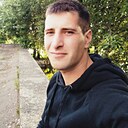 Знакомства: Юра, 32 года, Гатчина