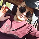 Знакомства: Олег, 22 года, Омск