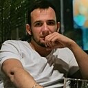 Знакомства: Артем, 29 лет, Минск