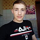 Знакомства: Валерий, 27 лет, Курган