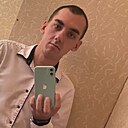 Знакомства: Виктор, 30 лет, Новотроицк