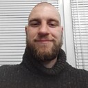 Знакомства: Илья, 21 год, Артем