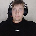 Знакомства: Максим, 21 год, Атбасар