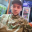 Знакомства: Леонид, 27 лет, Белово