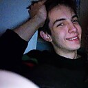 Знакомства: Илья, 22 года, Самара