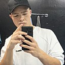 Знакомства: Илья, 18 лет, Уварово