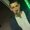 Знакомства: Олег, 32 года, Курган