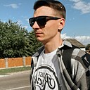 Знакомства: Михаил, 34 года, Круглое