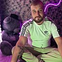 Знакомства: Александр, 28 лет, Омутнинск