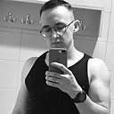 Знакомства: Илья, 23 года, Ульяновск