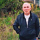 Знакомства: Виктор, 68 лет, Орел