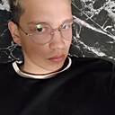 Знакомства: Ваня, 21 год, Сарапул