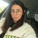 Знакомства: Аделина, 19 лет, Евпатория