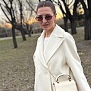 Знакомства: Юлия, 31 год, Омск