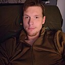 Знакомства: Илья, 27 лет, Великий Новгород