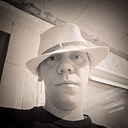 Знакомства: Виктор, 26 лет, Магадан