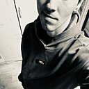 Знакомства: Игорь, 30 лет, Новошахтинск