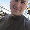 Знакомства: Артем, 26 лет, Мамонтово