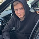 Знакомства: Максим, 22 года, Познань