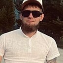 Знакомства: Игорь, 31 год, Белово