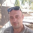 Знакомства: Александр, 33 года, Отрадный