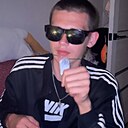 Знакомства: Данил, 18 лет, Великие Луки