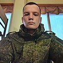 Знакомства: Денис, 19 лет, Белогорск