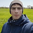 Знакомства: Андрей, 23 года, Владивосток