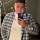 Знакомства: Денис, 25 лет, Миллерово