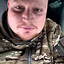 Знакомства: Виктор, 30 лет, Альметьевск