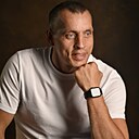 Знакомства: Игорь, 39 лет, Салехард