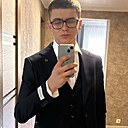 Знакомства: Артем, 23 года, Майкоп