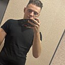 Знакомства: Илья, 22 года, Владимир