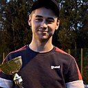 Знакомства: Максим, 24 года, Кингисепп