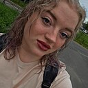 Знакомства: Юлия, 25 лет, Санкт-Петербург