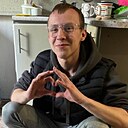 Знакомства: Кирилл, 22 года, Юрга