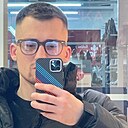 Знакомства: Артем, 32 года, Витебск