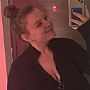 Знакомства: Ника, 23 года, Невьянск